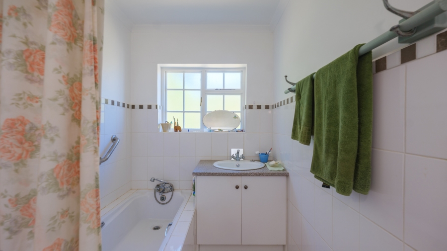 2 Bedroom Property for Sale in Napier Western Cape